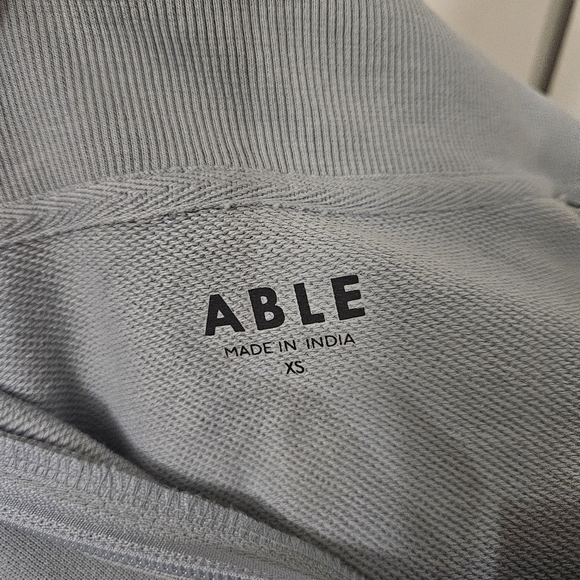Able New Half-Zip Blue Cropped Sweatshirt Size XS - Picture 8 of 13